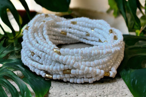 Waist Beads / Chaine de taille africaine - DAYO - Blanc / Or (élastique)