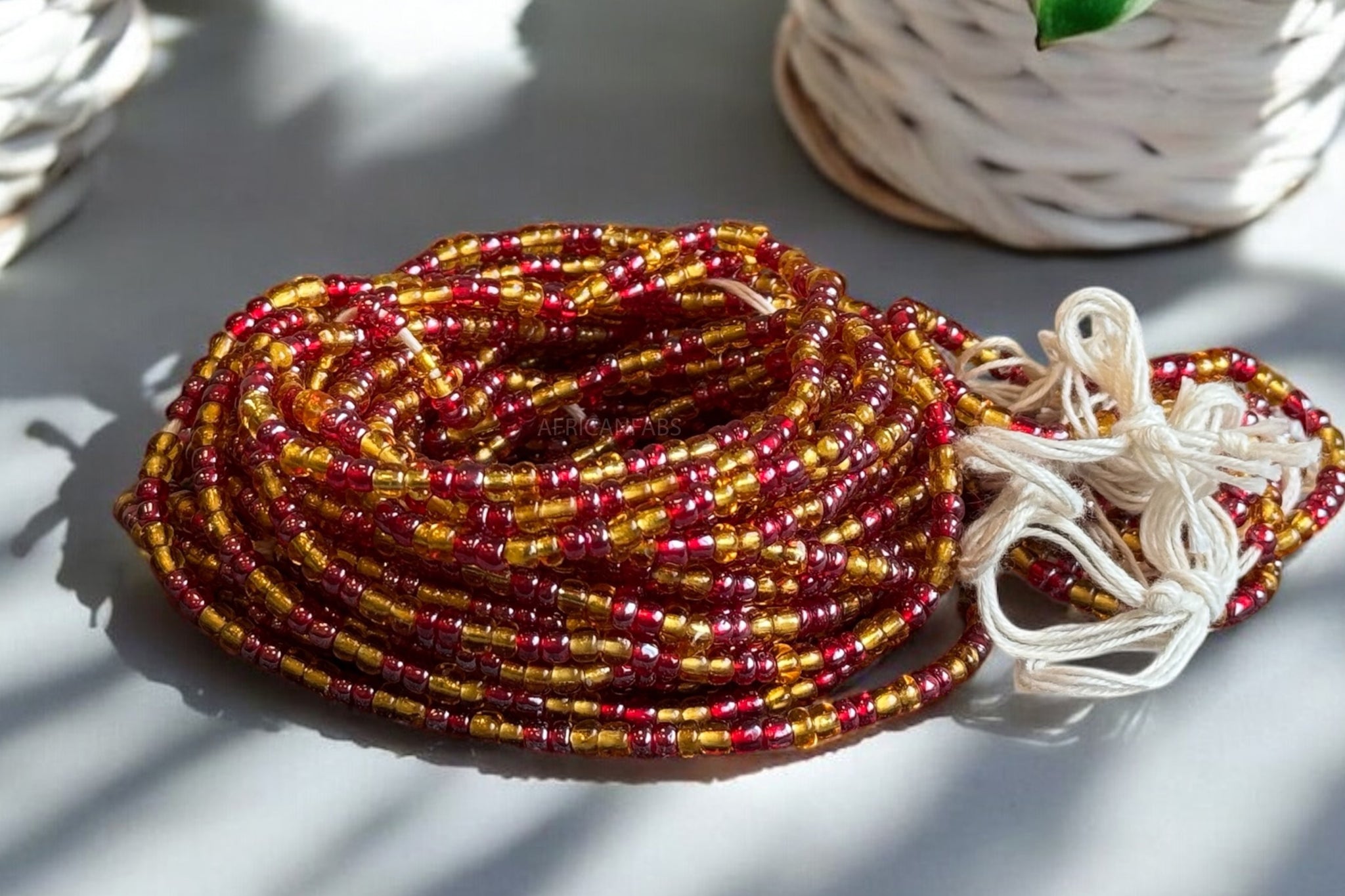 Baya Bijoux / Bine Bine / Waist Beads / Perles De Taille africaine - Bobo - Rouge / or (non élastique)