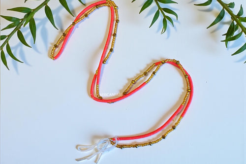 Baya Bijoux / Bine Bine / Waist Beads / Perles De Taille africaine - Osatome - Corail rose-rouge avec or (non élastique)
