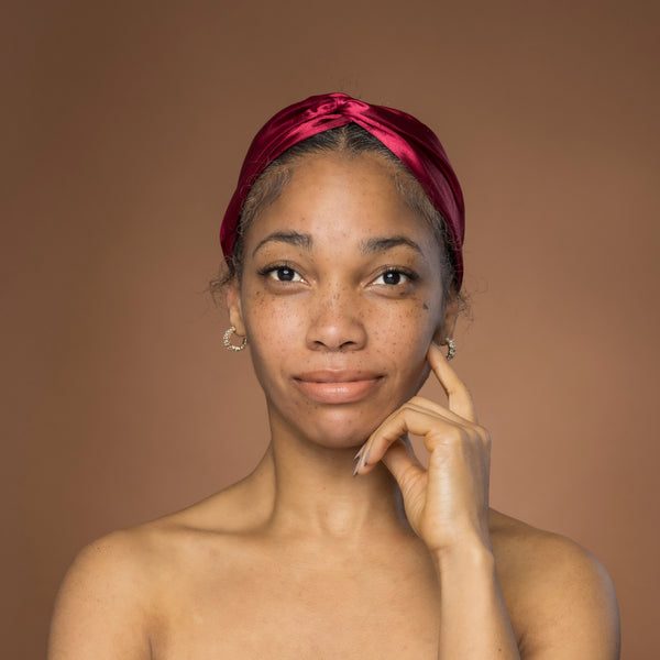 Rouge Bandeau en Satin avec Twist - Accessoire Cheveux pour Adultes