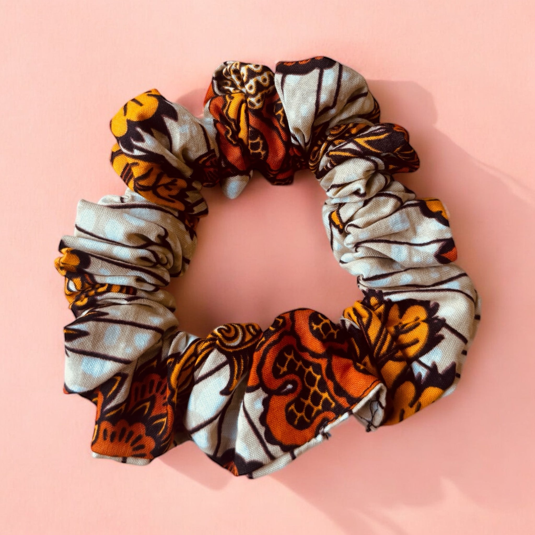 Chouchou / scrunchie imprimés africains - Accessoires  - Beige